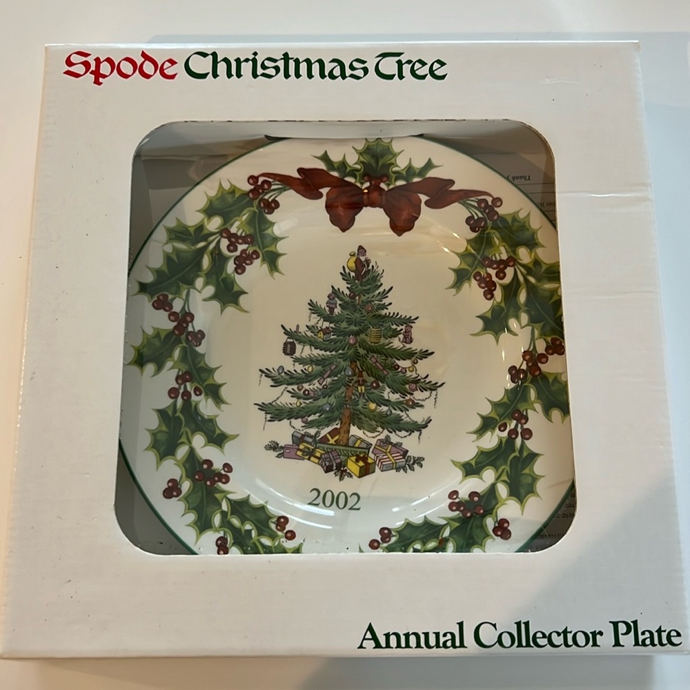 Spode Christmas Tree Annual Collector Plate 2002